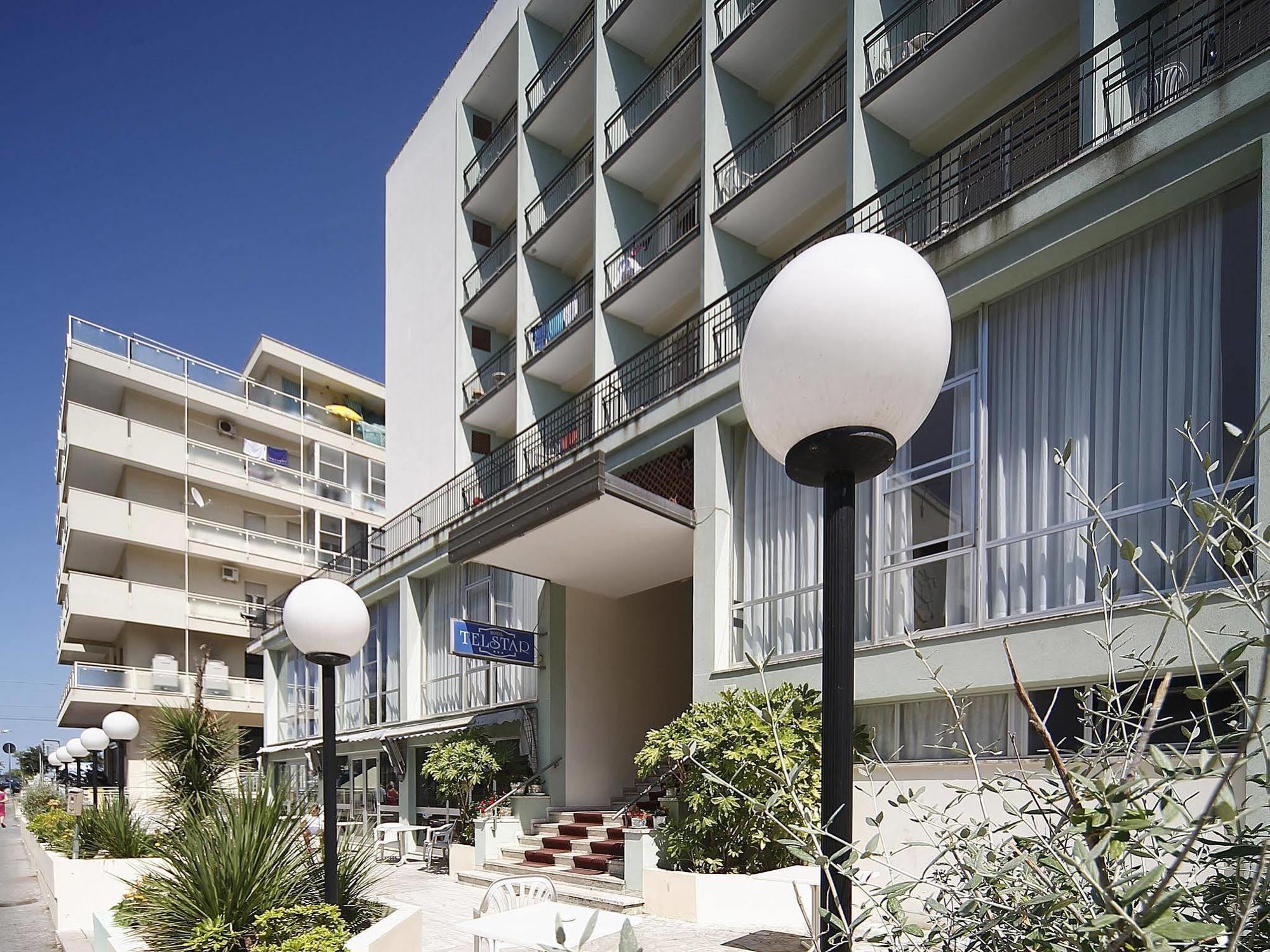 Hotel Telstar Rímini Exterior foto